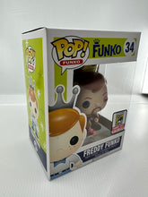 Load image into Gallery viewer, Funko POP! Freddy Funko as Hulk Hogan Beat Up SDCC Fundays 2015
